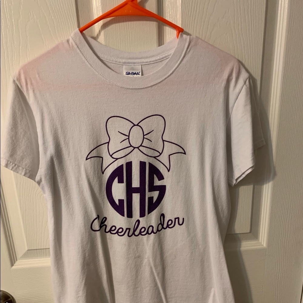 White short sleeve top